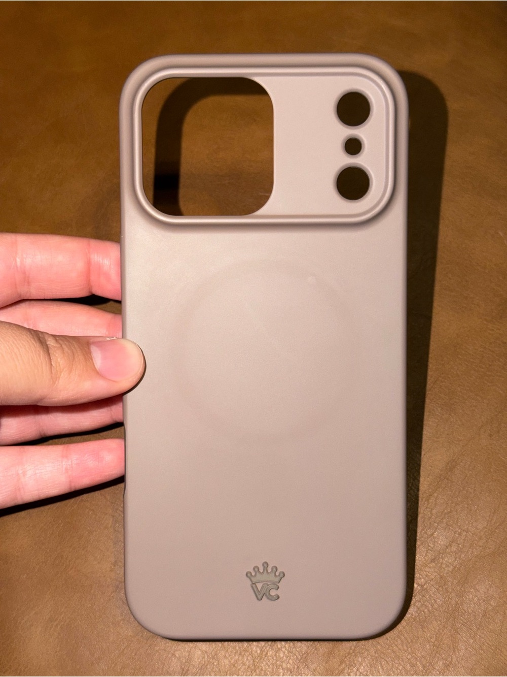 Velvet Caviar Cashmere Taupe iPhone 17 Pro Max Case - MagSafe